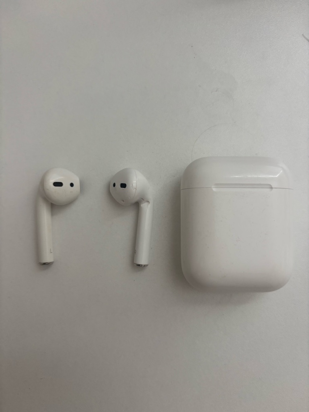 Apple AirPods (Model A1602) Case